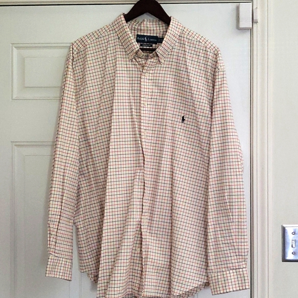 Long sleeve Ralph Lauren button down shirt.